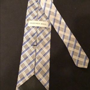 Geoffrey Beene tie